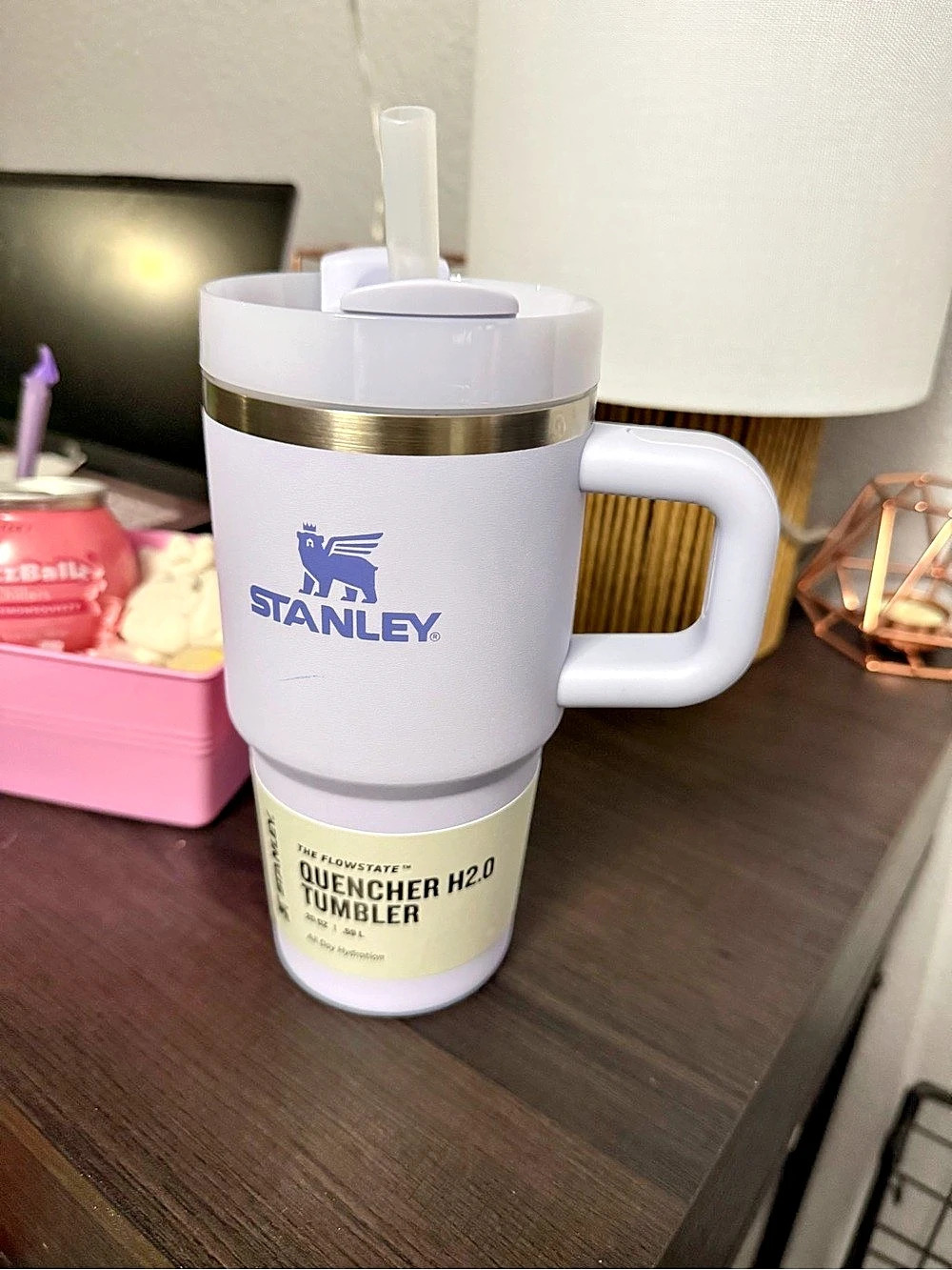Stanley Quencher H2.0 FlowState Tumbler 20 oz lilac Tumbler Like New